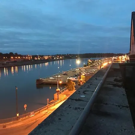 City Centre Rooftop Alongside River Suir Apartment