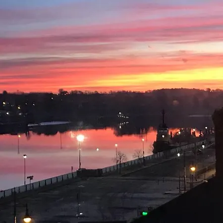 Apartment City Centre Rooftop Alongside River Suir